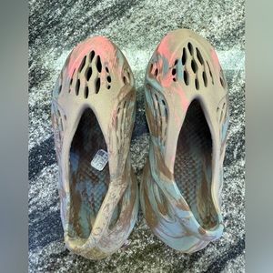Adidas YEEZY foam runner